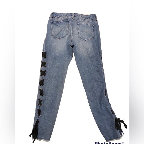 {Rewash} Lace-Up Skinny Jeans - Picture 3 of 5